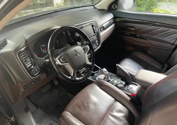 Mitsubishi Outlander cena 79900 przebieg: 175424, rok produkcji 2015 z Wrocław małe 46